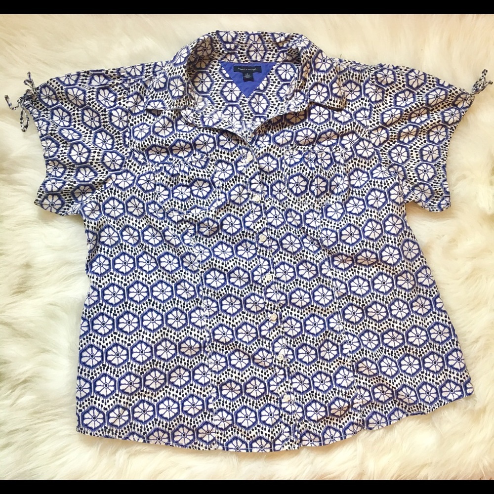 Tommy Hilfiger size 16 blue floral blouse